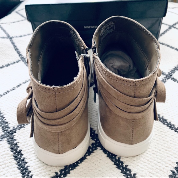 NIB Nine West Carabella Taupe boot girls 6 - Picture 4 of 8